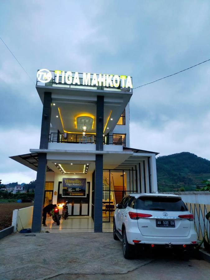 Tiga Mahkota Homestay Diyeng 外观 照片